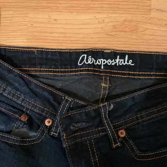 Aeropostale Dark wash Jeans in excellent condition. - Picture 2 of 7